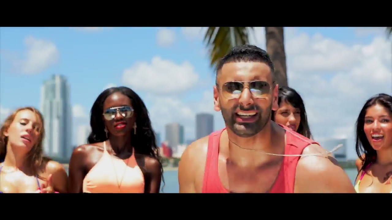 Смотреть «Onkar Sumal - B Twerk (ft Lightnin MC)» на YouTube Смотреть «Onkar Sumal - B Twerk (ft Lightnin MC)» на YouTube