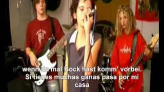Schönes Mädchen auf dem All (Español) - Devilish