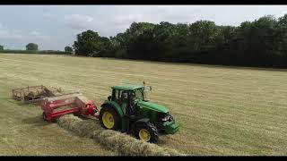 Baling up 1st cut  Small conventional haybales 2020 (4k)