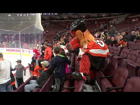 NHL Bloopers of the Week: Gritty Headlines Some Mascot Madness