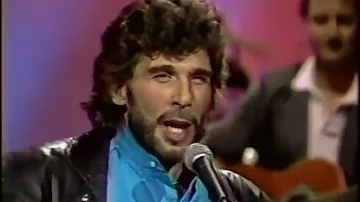 Eddie Rabbitt - Driving My Life Away - STEREO - Nashville Now