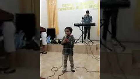 Eliseo Vlez cantando "Si tu presencia conmigo no v...