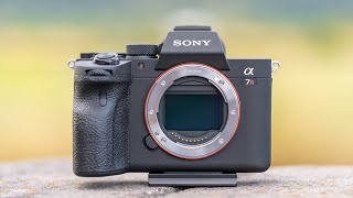 Sony A7R IV A Review - Updated High-Res Beast [ ILCE-7RM4A ]