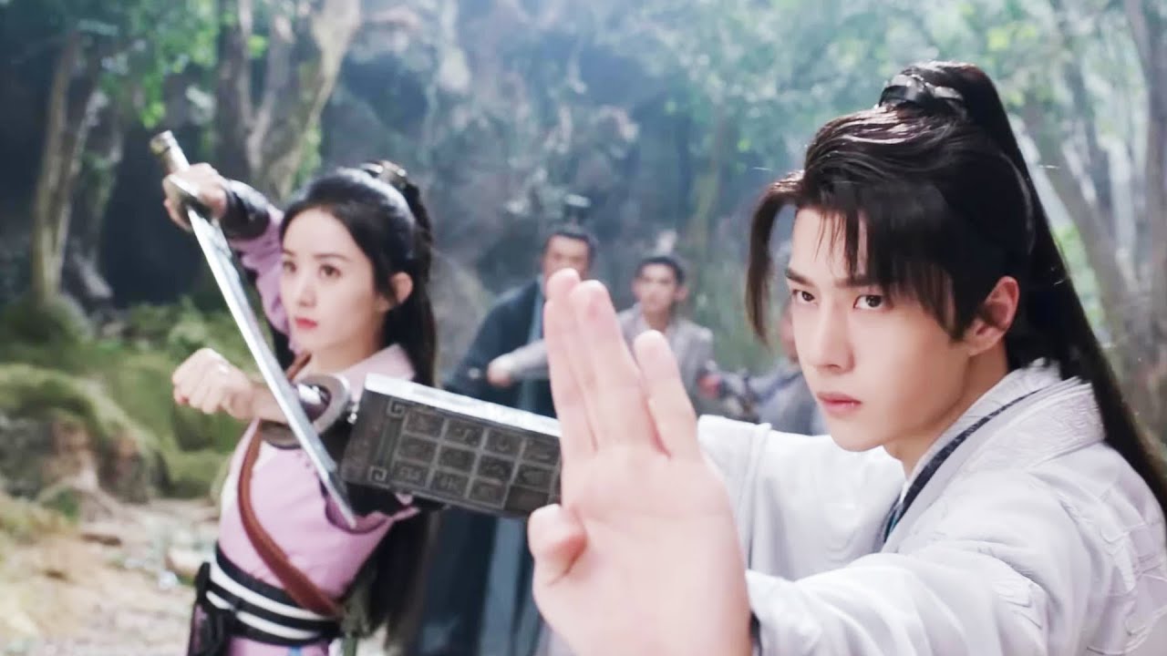 【Movie】灰姑娘和王爺被鎖鏈拷在一起，反派以為能打敗他們，怎料被他們一招完虐！💕#中国电视剧 #爱情