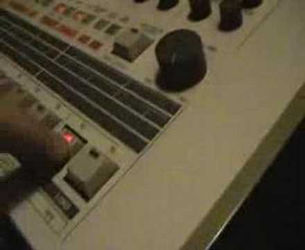 Programming a Roland TR-909