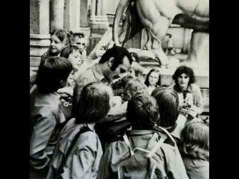 فریدون فرخزاد ملت تمام دست نشانده های خمینی را هم قبول ندارد