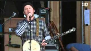 Modest Mouse - Satin in a Coffin (live)