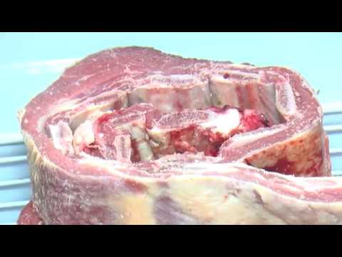El kilo de puchero roza los $200 y en carnicerías se opta por la carne picada vivo y85