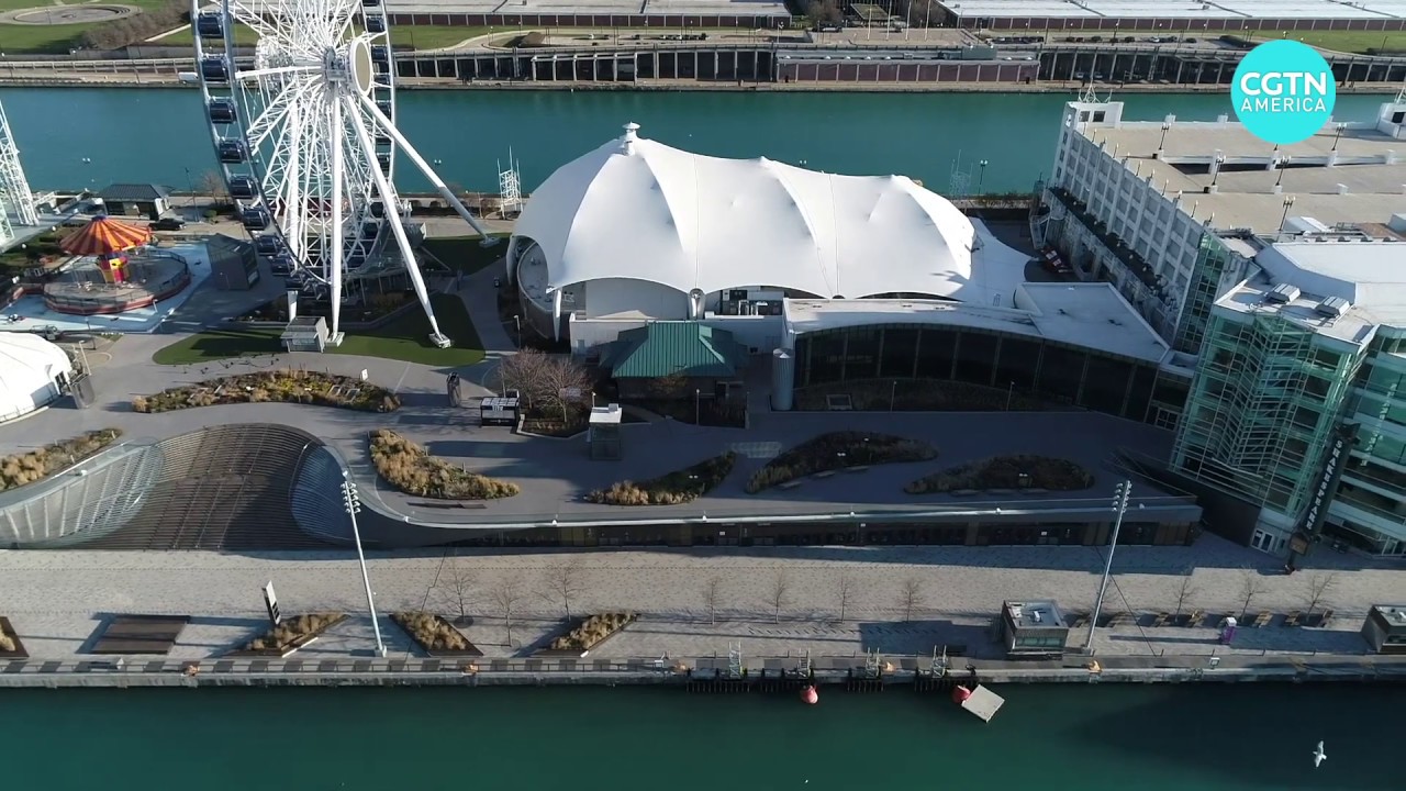 Chicago under lockdown, empty streets and parks in drone footage
