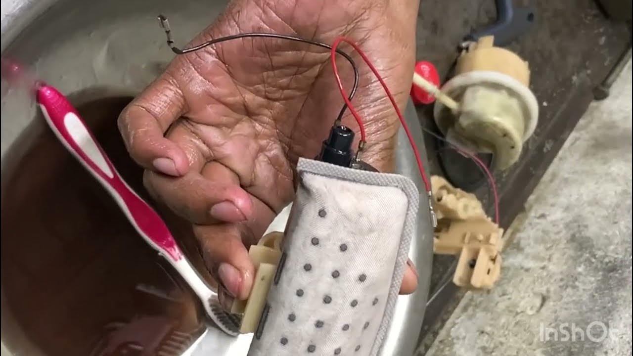 How to clean fuel pump yamaha fzs Fi. YouTube