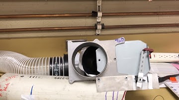 Servo motor controls a dust collection gate