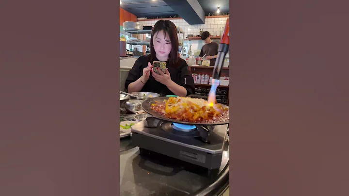 【モナミ食堂】