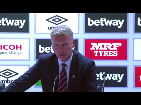 David Moyes: If you are a goalkeeper mistakes happen!