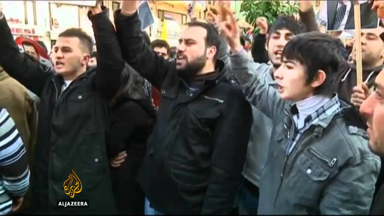 "أصدقاء سوريا" في تونس يدعون إلى وقف إطلاق النار - قناة الجزيرة البلقان