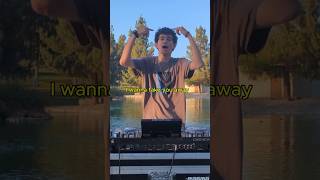 We Jamming Out All The Time People🕺Track Id: Dont Stop The (Lisadebrown Remix) Resimi