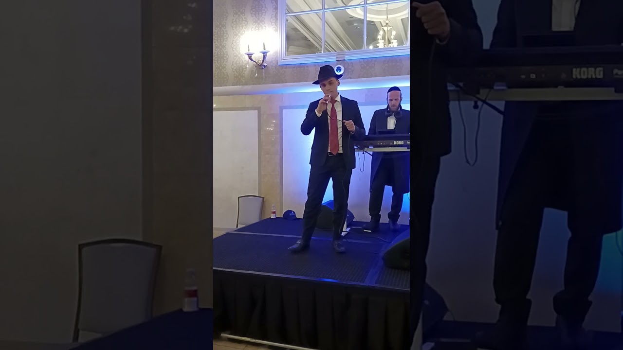 Ariel Tzur Chuppah - Vezakeini