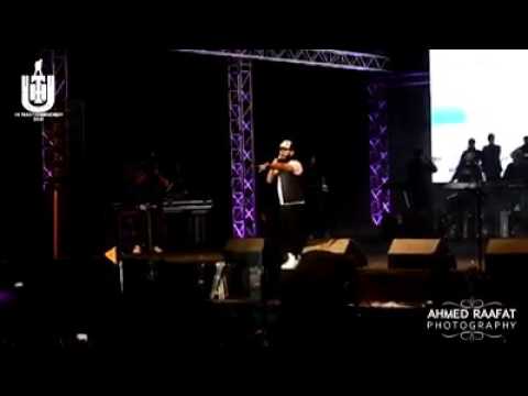 تامر حسني يبدع فى اداء أغنية بعيش لايف من حفلة العين السخنة