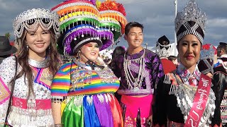 Beautiful Hmong Girls Tossing Ball Fresno Hmong New Year 2023