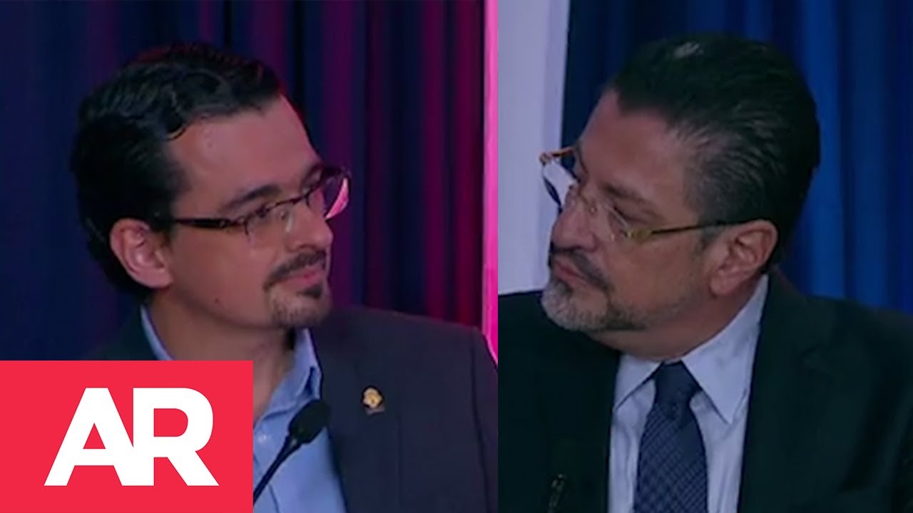 Choques entre Villalta y Chaves acaparan primer debate presidencial de colegios profesionales