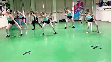 ××'× ×'×•×—×'×•×˜ ×™×