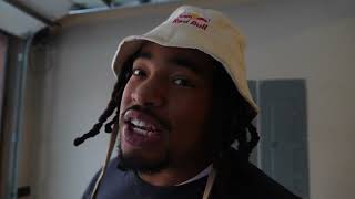 TIMELINEZ Teaching Marshawn Lynch How To Snowboard