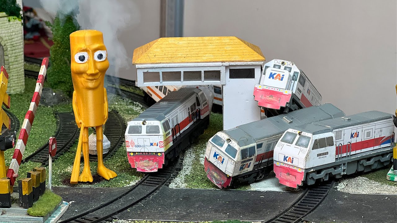 Tabrakan Beruntun Kereta Api CC203 Anjlok di Stasiun Ciamis, Sosok Anomali TungTung Sahur Muncul