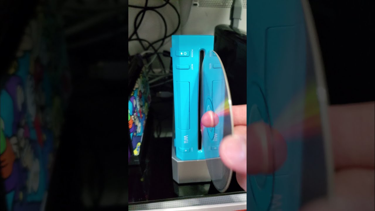 Playing GAMECUBE Games On The Wii RVL 101 Family Edition 