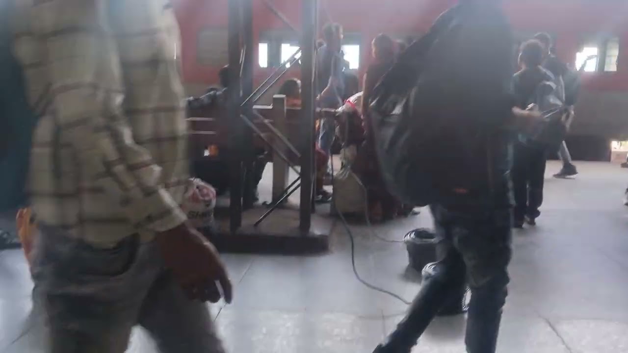 Chappra station, train late, Bihar Railway Station, bhojpuri Vlog, chappra to jalandhar 