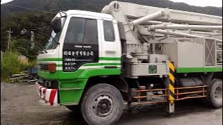 review Mobil / truk pompa semen atau pompa beton