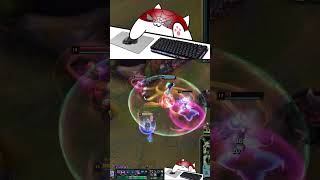 Un poco obvio pero funcionó  #leagueoflegends #comedia #gaming #gamingcomputer #twitch #neeko #lol