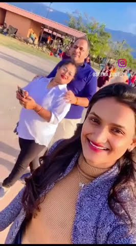 Ek dusre Se Karte Hain Pyar ham....