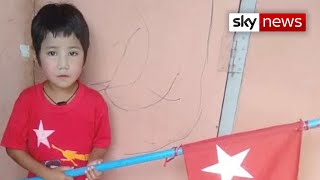 म्यांमार: सैन्य कार्रवाई के सबसे कम उम्र के पीड़ित के लिए शोक मनाता परिवार screenshot 3