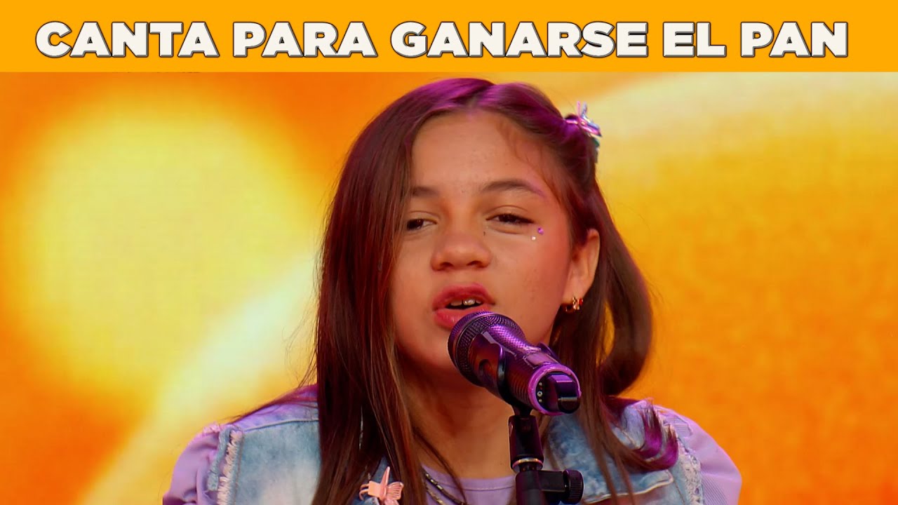 Malena y su papá: la nena que canta en el tren para llevar el pan a casa