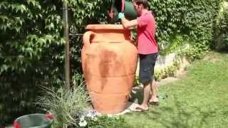 Декоративные емкости для сбора дождевой воды - амфоры, бочки, колонны и т.д.(http://www.flotenk.ru/products/ochistka-stokov/dekorativnye-emkosti/ Сбор дождевой воды на даче или в коттедже позволяет на 54% снизить расх..., 2014-07-10T07:19:21.000Z)