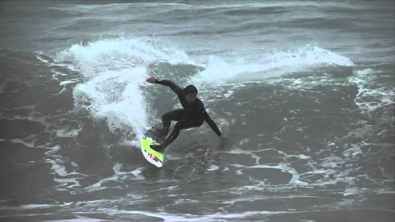 Exhibición de Mario y Aritz Aranburu en Cracks del Surf