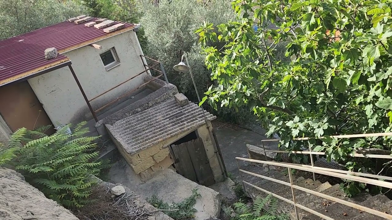 Walking around Mineo Sicily