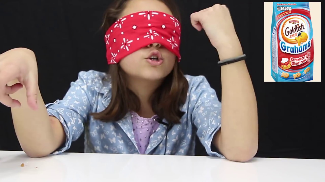 21 Flavors Goldfish Challenge!Crackers and Cookies Blindfold Taste Test Game w/ The Skylander Family - 21 Flavors Goldfish Challenge!Crackers and Cookies Blindfold Taste Test Game w/ The Skylander Family