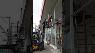 Fix Glass 1/2 clear tempered with Aluminum Mullion