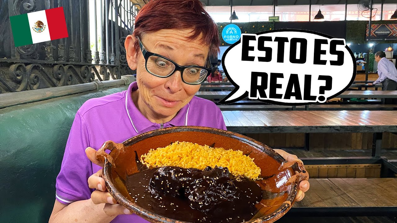😱 MAMÁ RUSA ESTÁ EN SHOCK al PROBAR MOLE POR PRIMERA VEZ en MÉXICO 🇲🇽