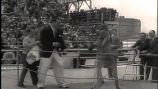 Kangaroo vs Man (Historys Playlist)-Animals