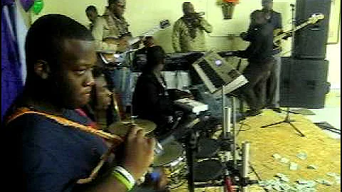 Yemi Flavour Live @Pasuma Thanksgiving Show 11.24.11 #2.AVI