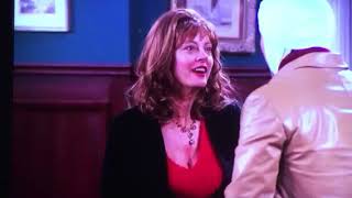 Friends - Joey gets a new brain