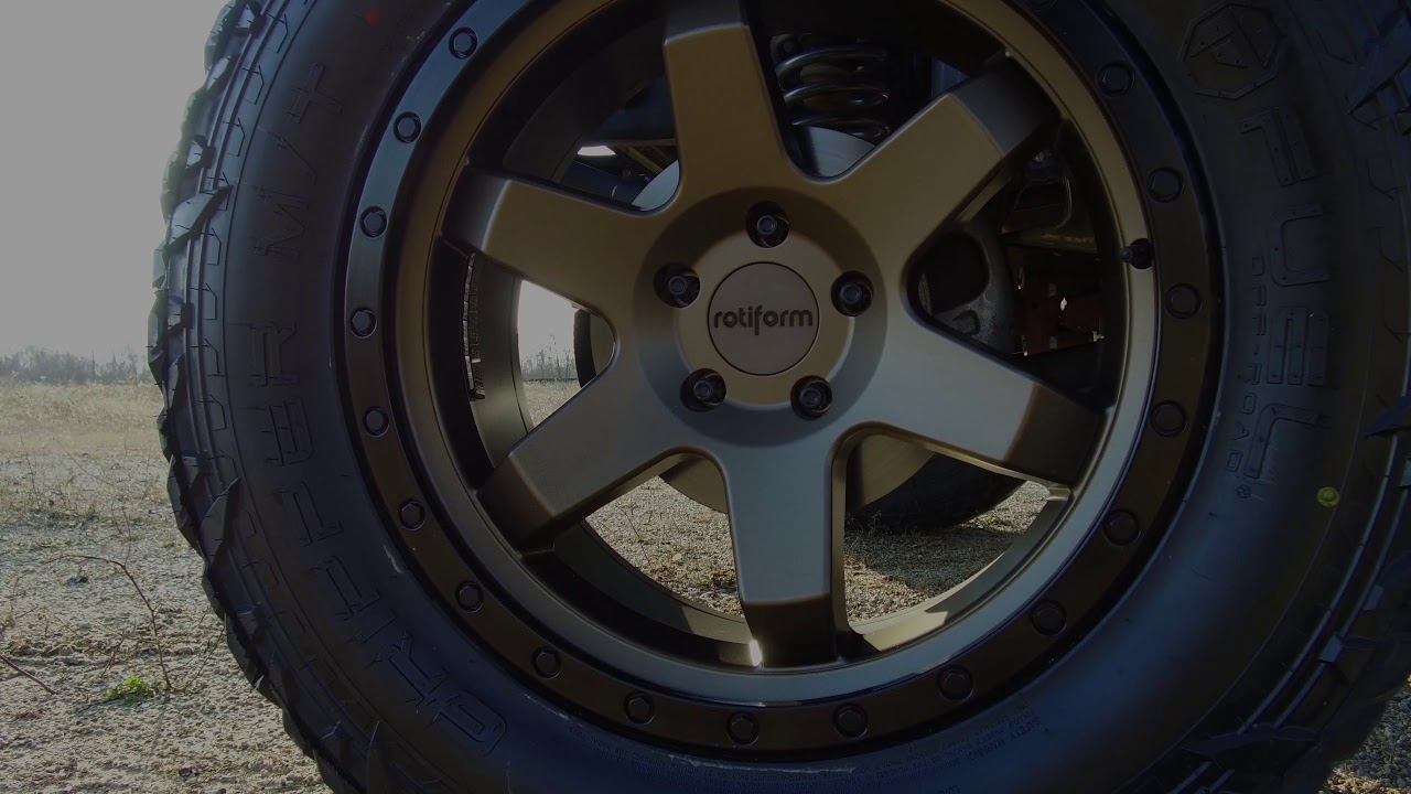 Jeep Wrangler Unlimited | Avery Denison | Rotiform | Rough Country