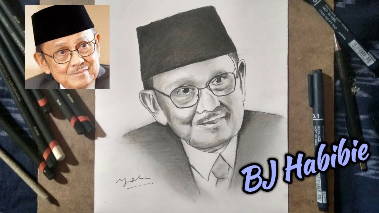 Menggambar BJ Habibie dengan bolpoin dan pensil