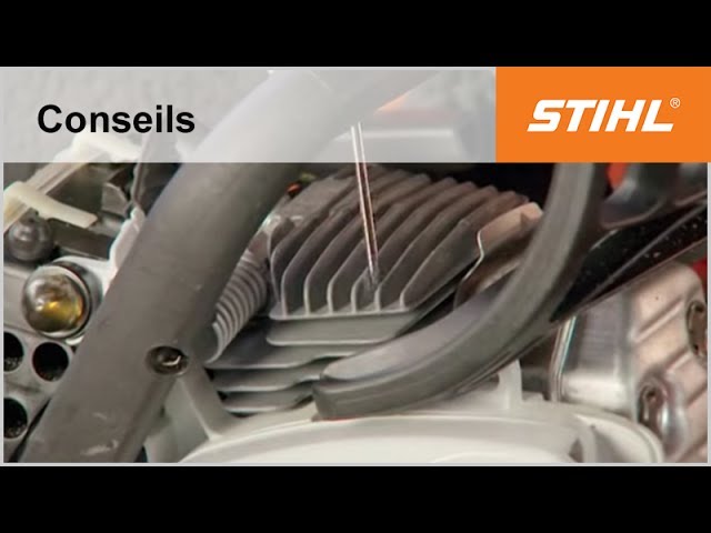 Tutoriel tronçonneuse n° 14 – Nettoyer le filtre à air et les ailettes du cylindre