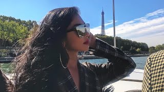 Uniknya Anzalna Nasir menyaksikan Fashion Show dari atas Bot di Seine River, Paris!