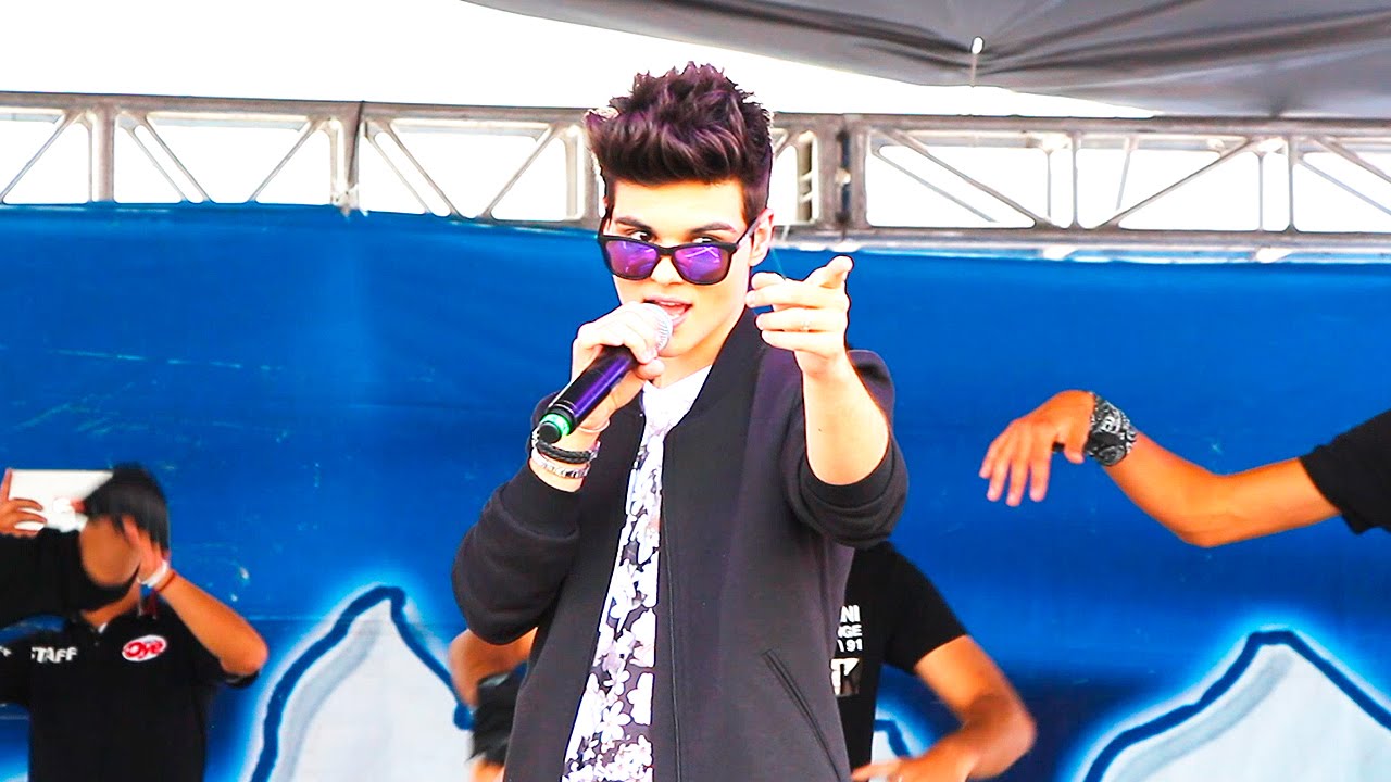 Abraham Mateo 1/3 Fernanda Estrella, Fans Choice Awards® | Premios de Música | Presea Oficial