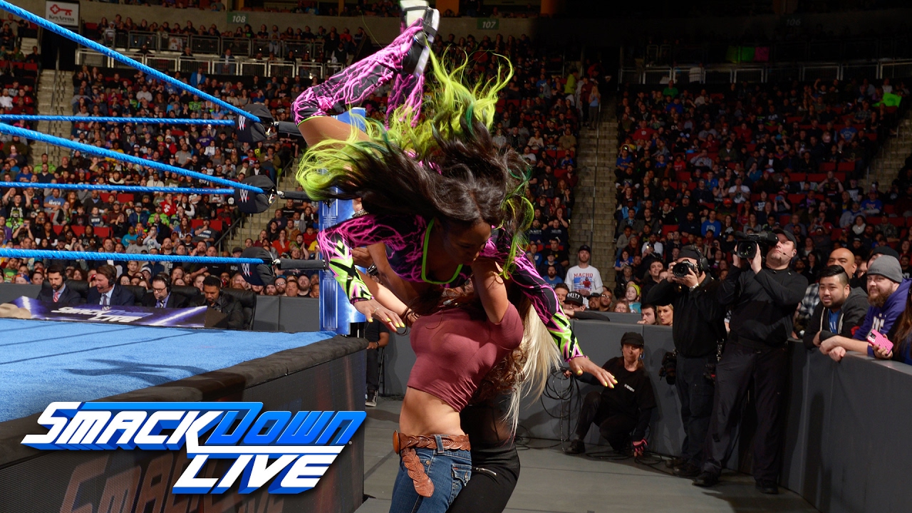 Historic dual Elimination Chamber contract signing turns volatile: SmackDown LIVE, Feb. 7, 2017
