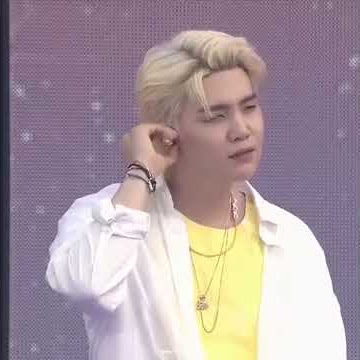 BTS MUSTER SWOOZO PERFORMANCE 2021 | SUGA BLONDE HAİR