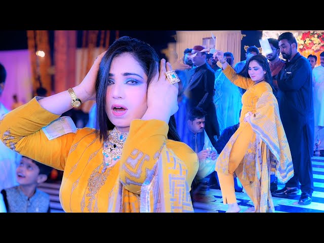 Yaad Aya Bewafa Main Ro Piya | Mehak Malik | Dance Performance | Shaheen Studio class=